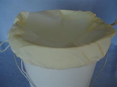 Cotton and Nytrel Strainer to fit a 13 kg bucket
