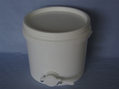 13 kg Bucket with gate